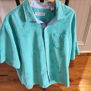 Tommy Bahama Men's Turquoise Button Down Shirt